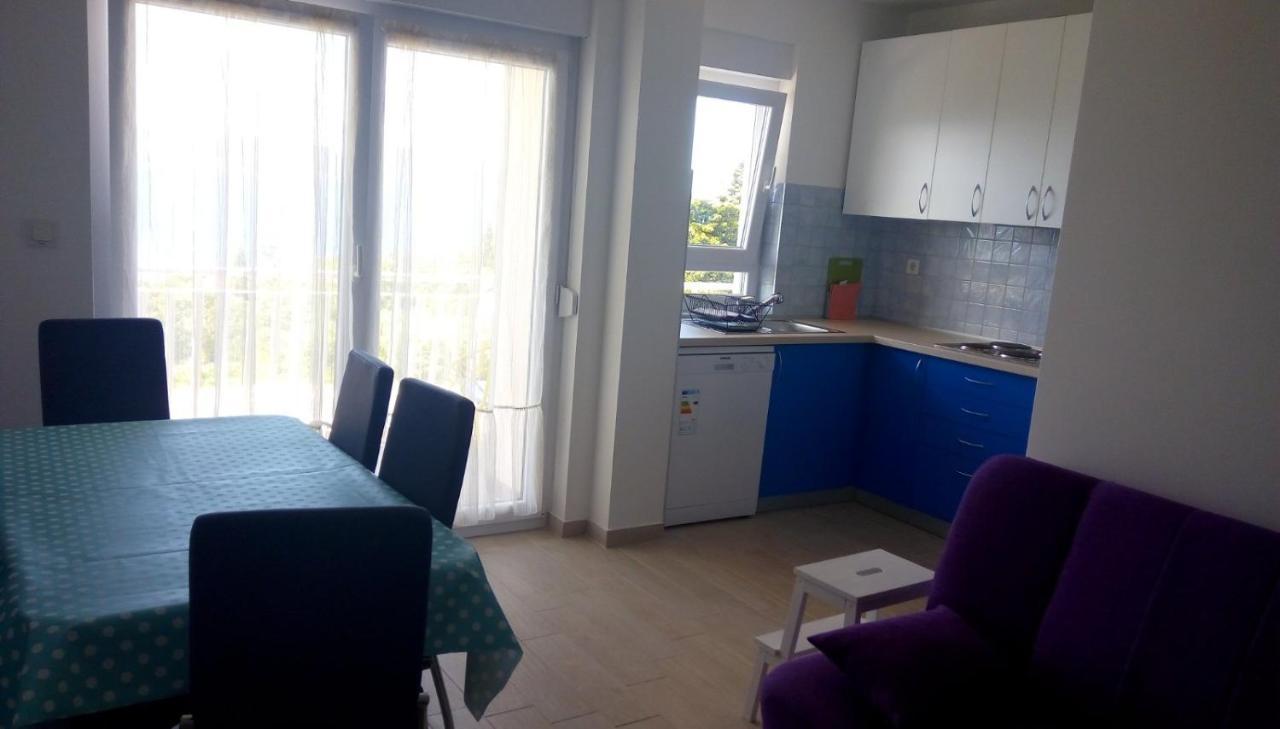 Apartmani Mentha & Lipa โนวีวีโนดอลสกี ภายนอก รูปภาพ